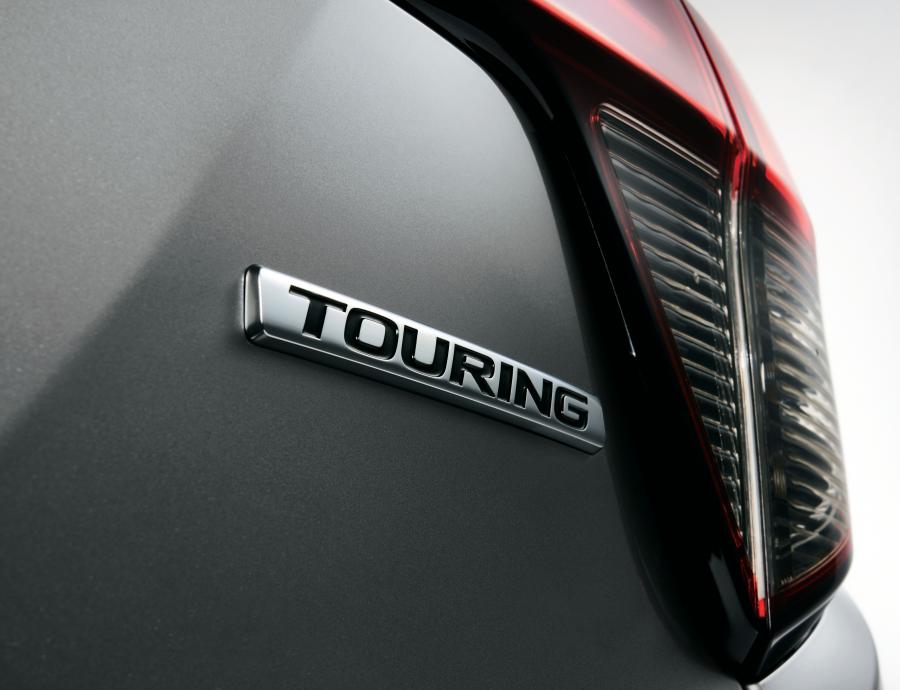 Детали экстерьера Honda Vezel Touring 2019 года  (JP) (фото 13 из 16)